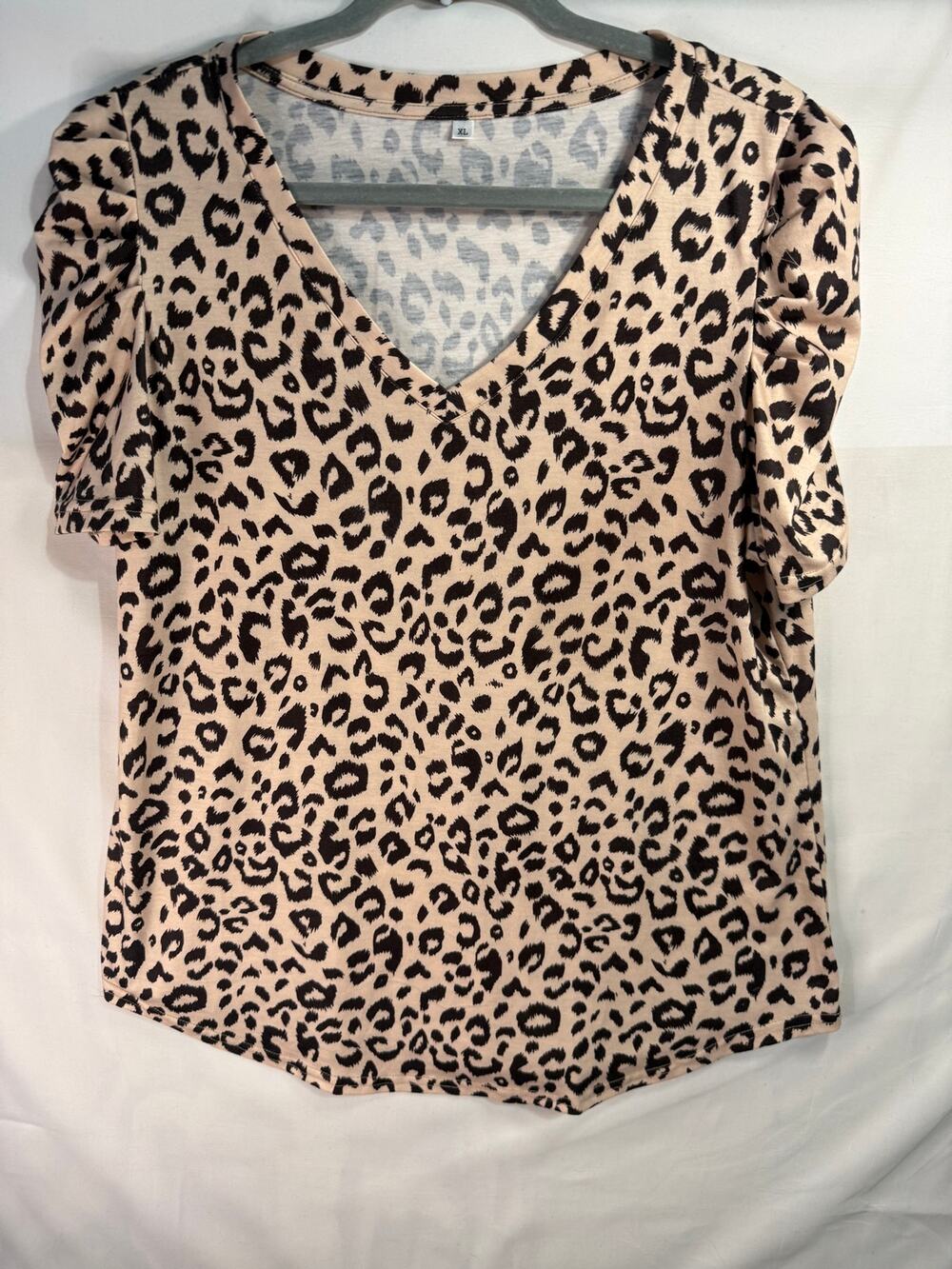 Leopard Print V Neck Top Women XL Beige Black Short Sleeve Stretch Animal Print
